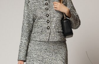 Compleu DY Fashion din tweed alb negru cu sacou si fusta scurta