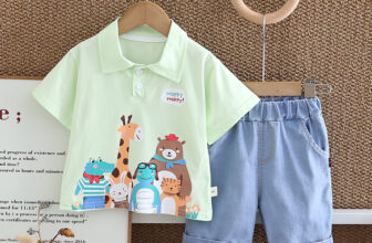 Compleu Baieti Verde cu Animalute Iustin – 4-5 ani