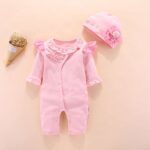 Salopeta Fetite Cu Caciulita Roz Evelina – 0-3 luni