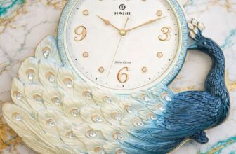 Ceas de perete decorativ cu paun – design elegant – 44 x 39 cm