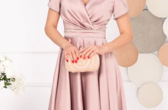 Rochie midi roz in clos Filipina cu maneci scurte tip lalea