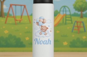 Sticla de apa personalizata cu ursulet si nume de baiat