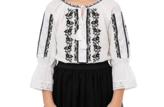 Ie fetita alba din bumbac Claudita cu broderie traditionala